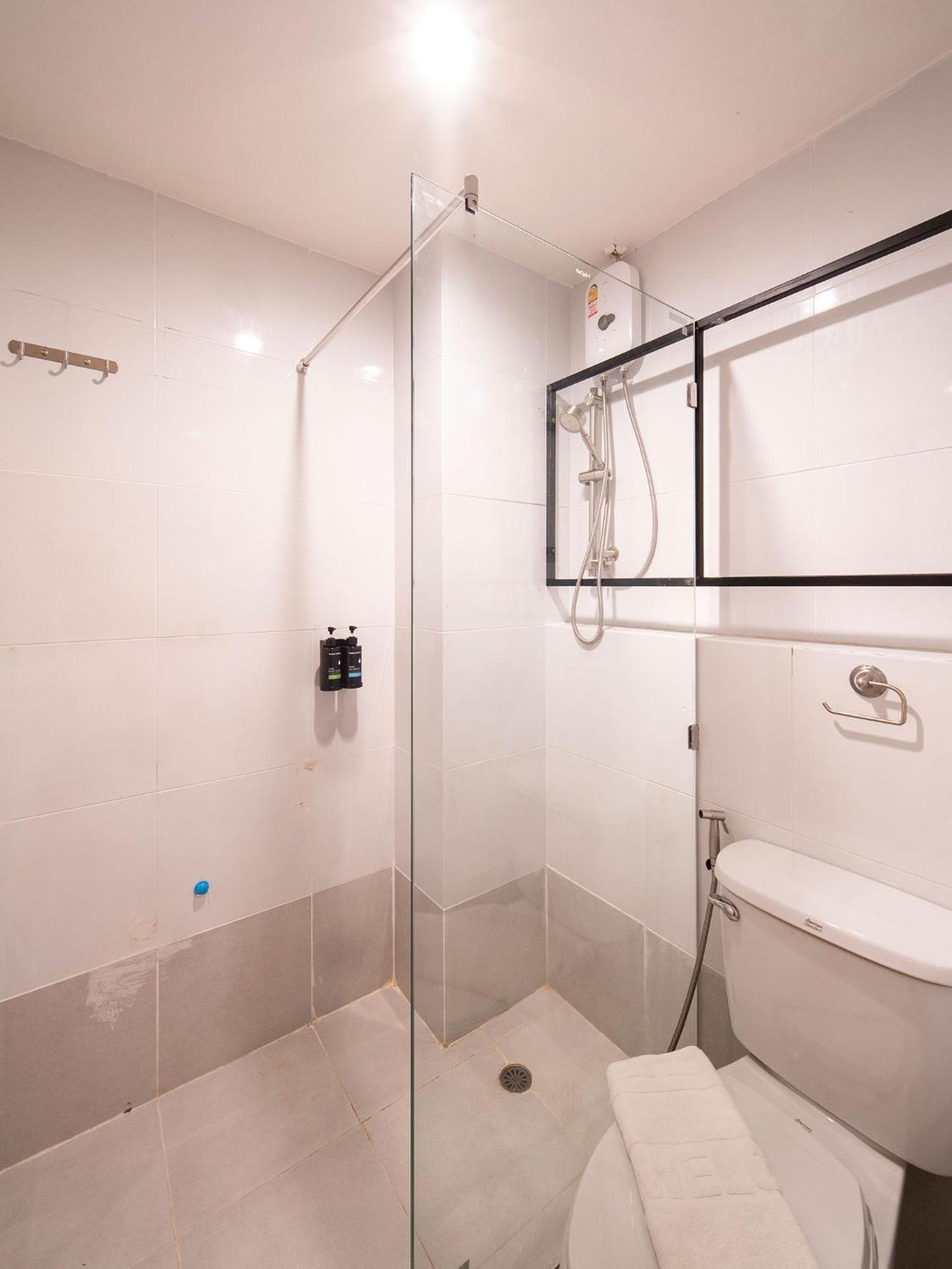 Crystal Resort Korat Nakhonratchasima Exteriör bild