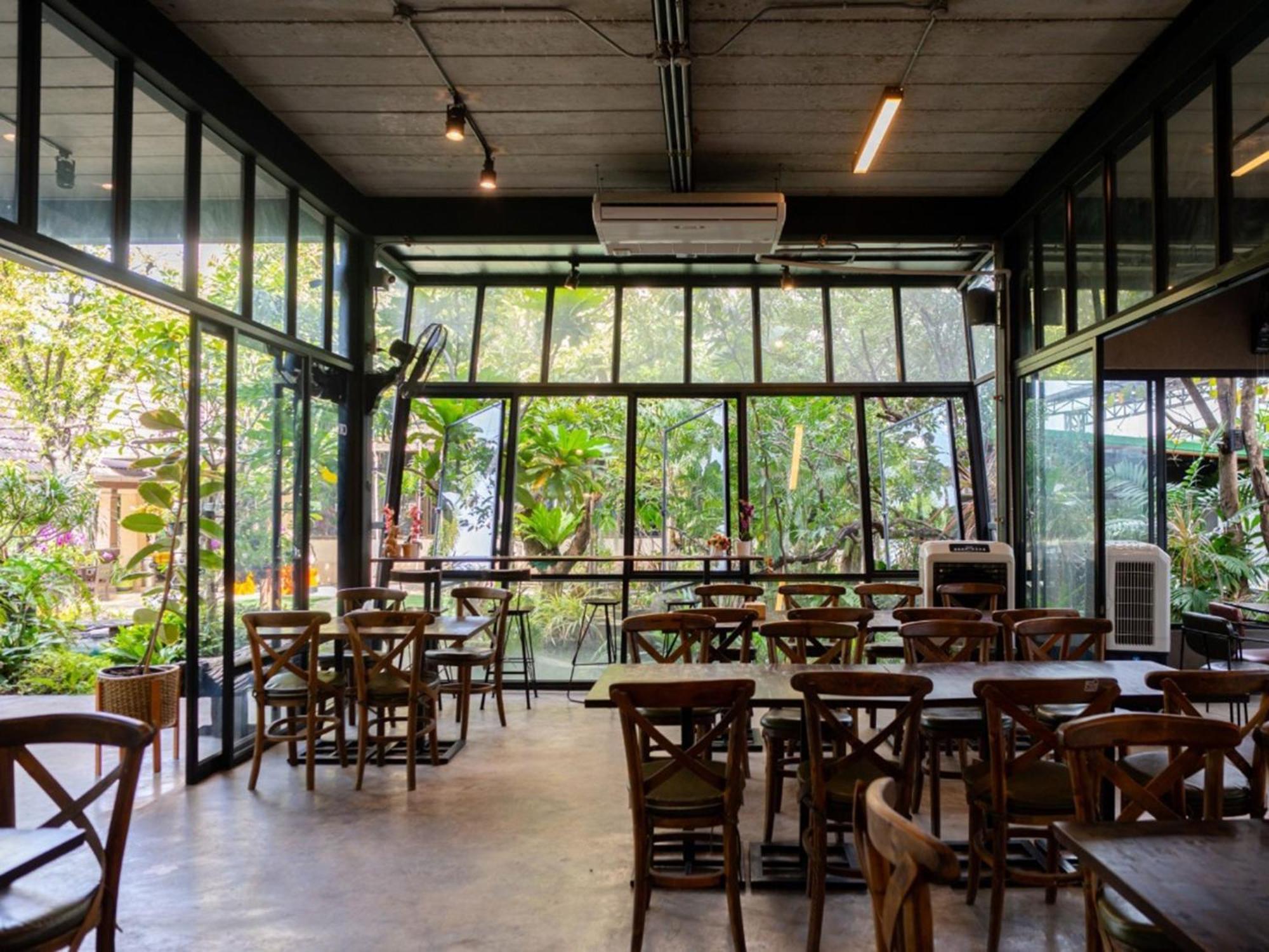 Crystal Resort Korat Nakhonratchasima Exteriör bild